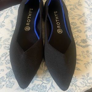 Rothy’s black pointed toe flats, ordered 10.5 but needed an 11